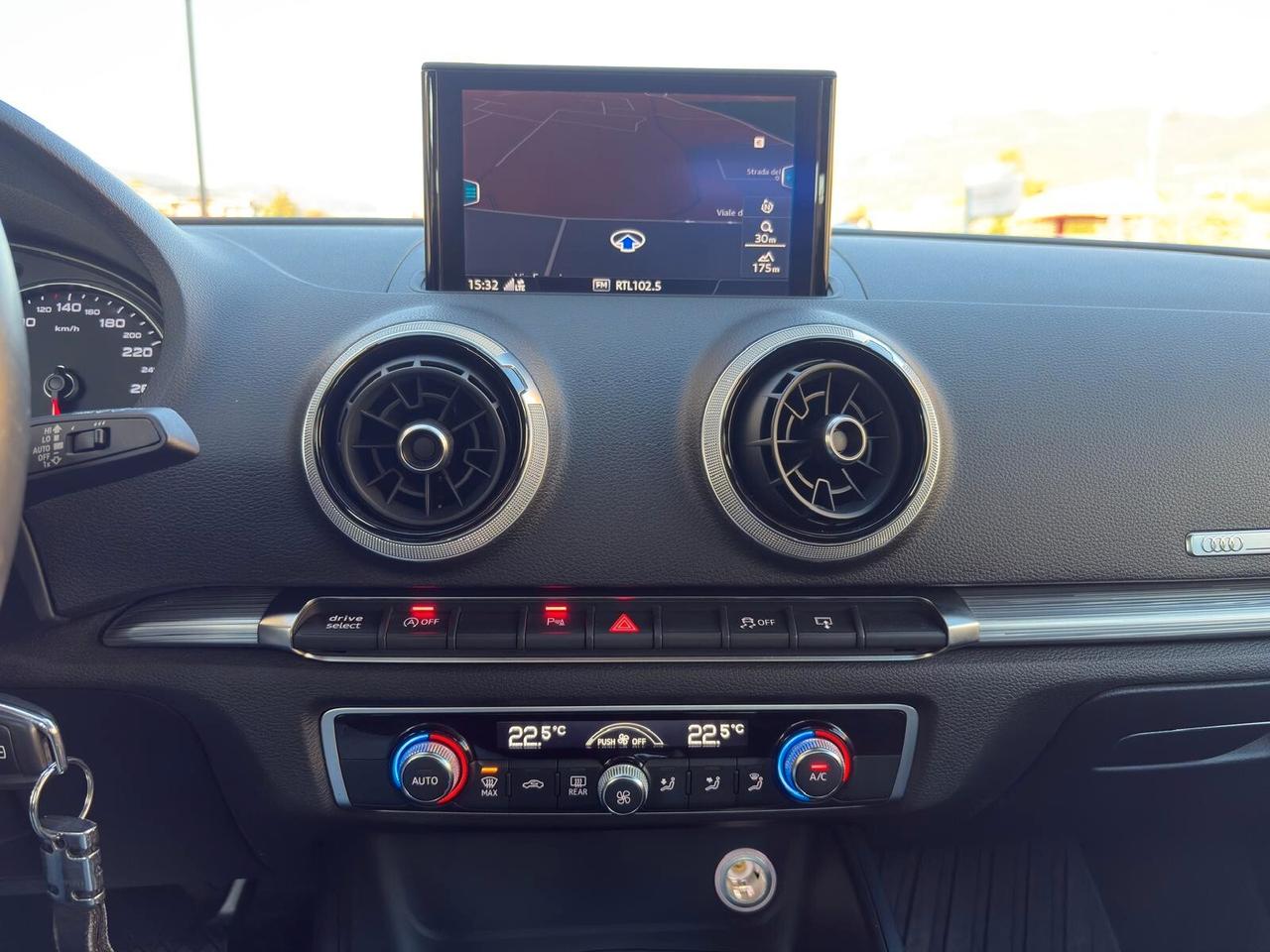 Audi A3 SPORTBACK 1.6 TDi 116CV S-TRONIC