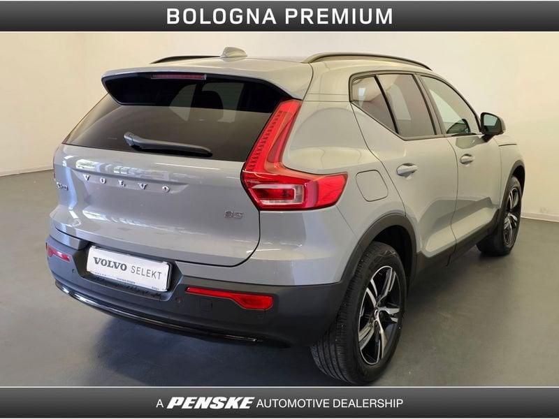 Volvo XC40 B3 automatico Plus Dark