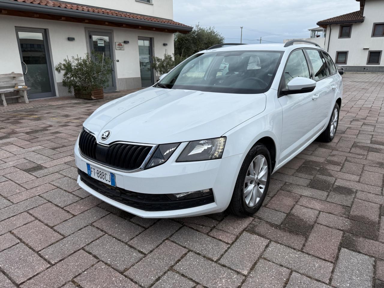 Skoda Octavia 2.0 TDI CR DSG Wagon Style