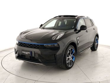 Lynk & Co 01 1.5 td phev auto