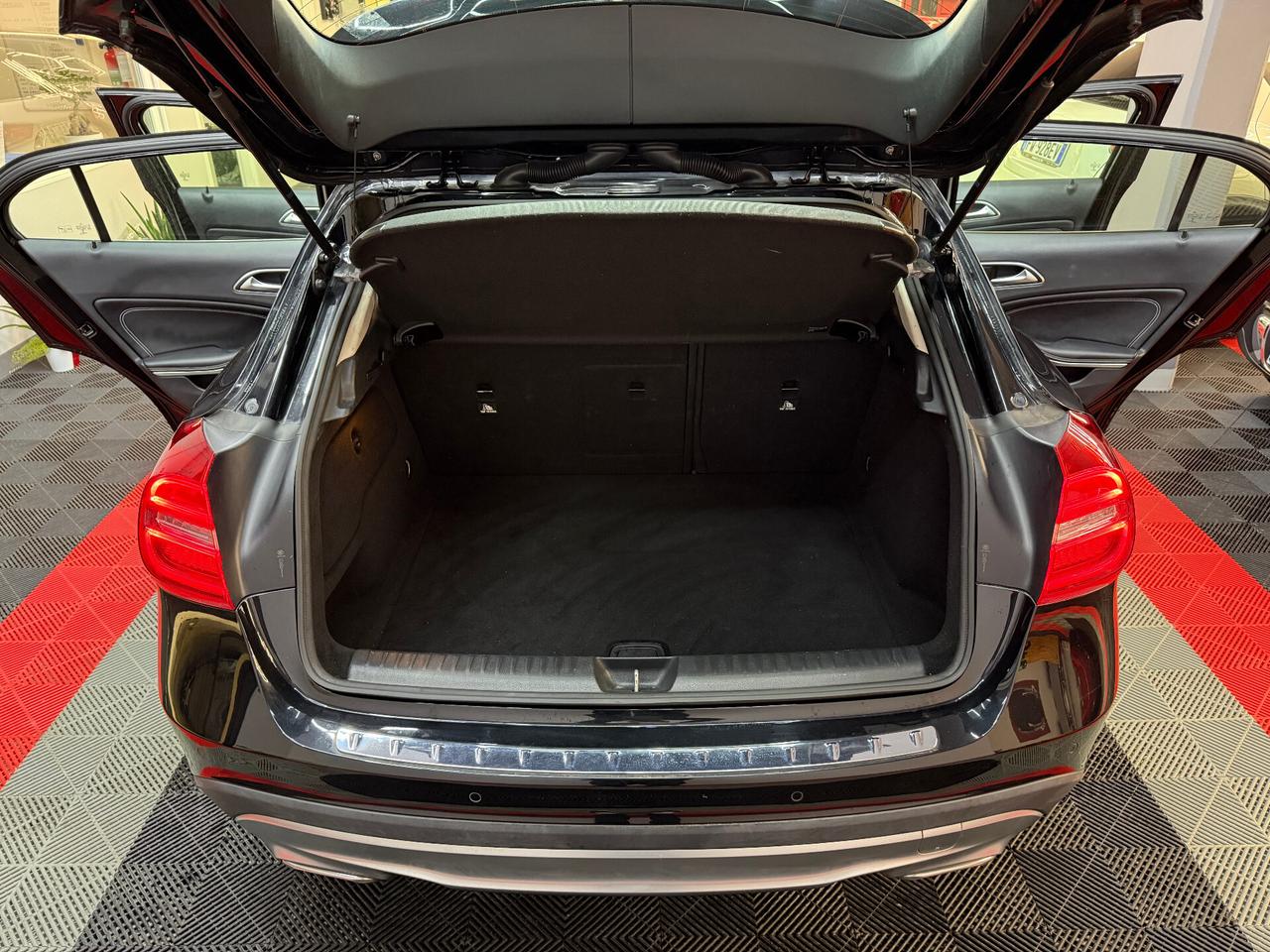 Mercedes-benz GLA 180 d - FABIANOAUTO