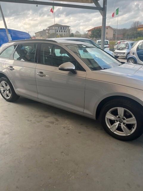 Audi A4 Avant 35 TDI S tronic Sport