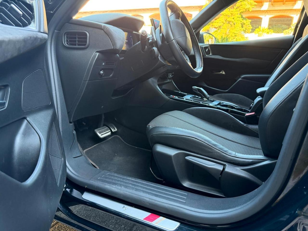 Ds DS3 3 Crossback BlueHDi 130 aut. Performance Line+