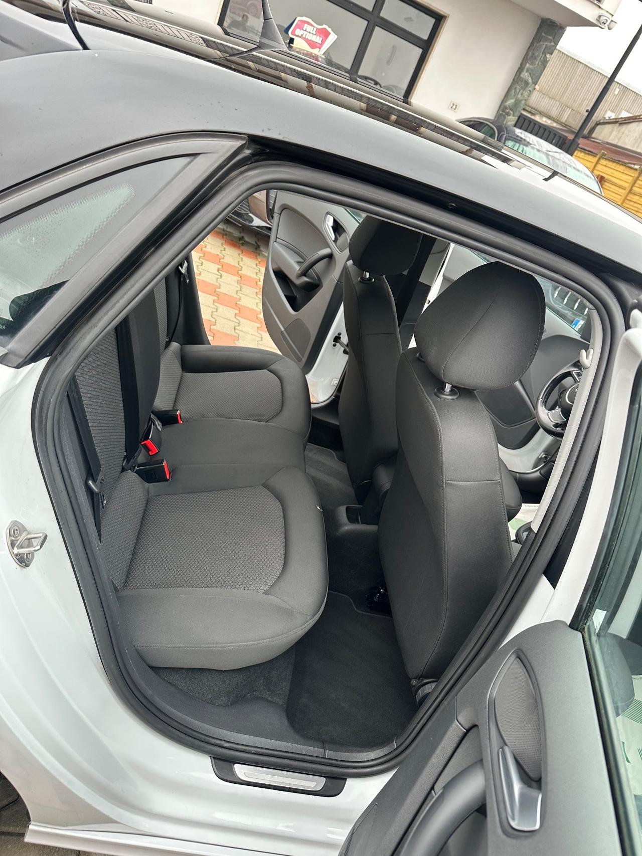 Audi A1 SPB 1.6 TDI S line edition plus