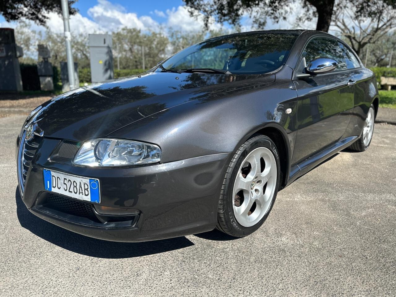 Alfa Romeo GT 1.9 MJT 150cv Luxury Tagliandata