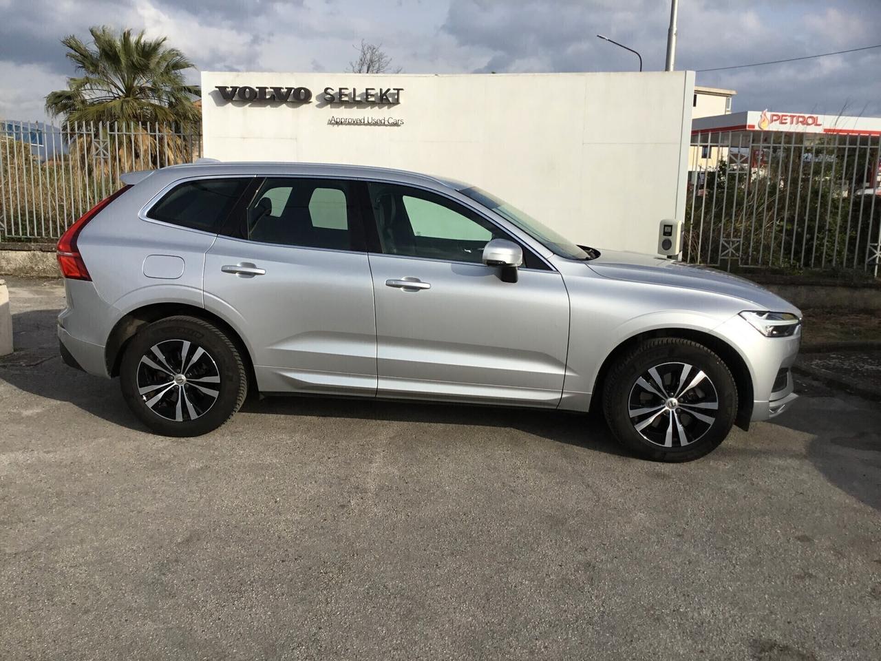 Volvo XC 60 B4 (d) AWD Geartronic Momentum Pro