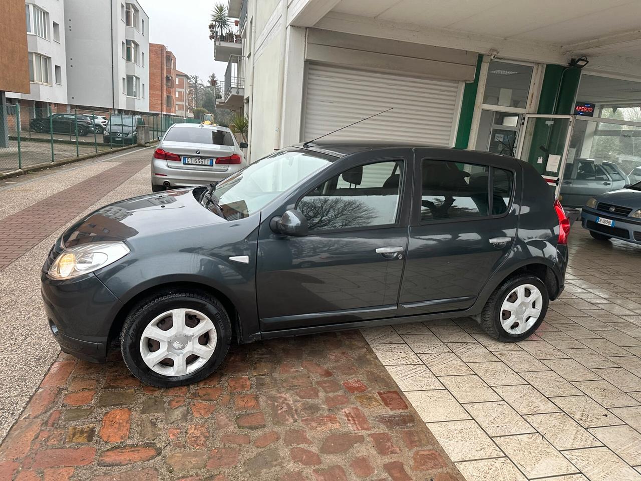 Dacia Sandero 1.4 GPL (12 RATE)