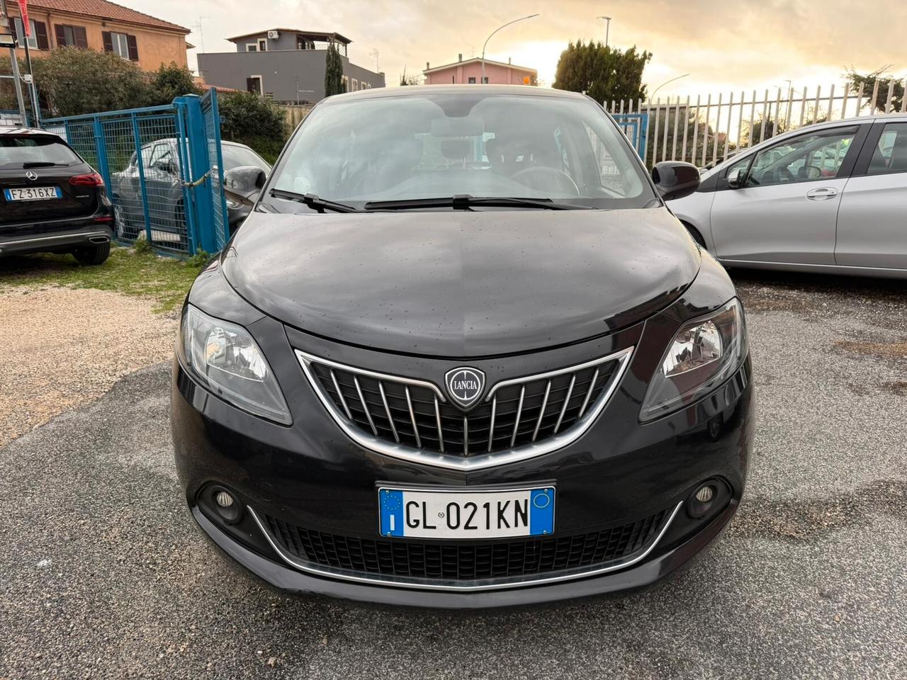 Lancia Ypsilon Hybrid 1.0 **SENSORI POSTERIORI**