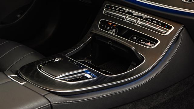 MERCEDES-BENZ E 400 d 4Matic PREMIUM PLUS UNIPRO