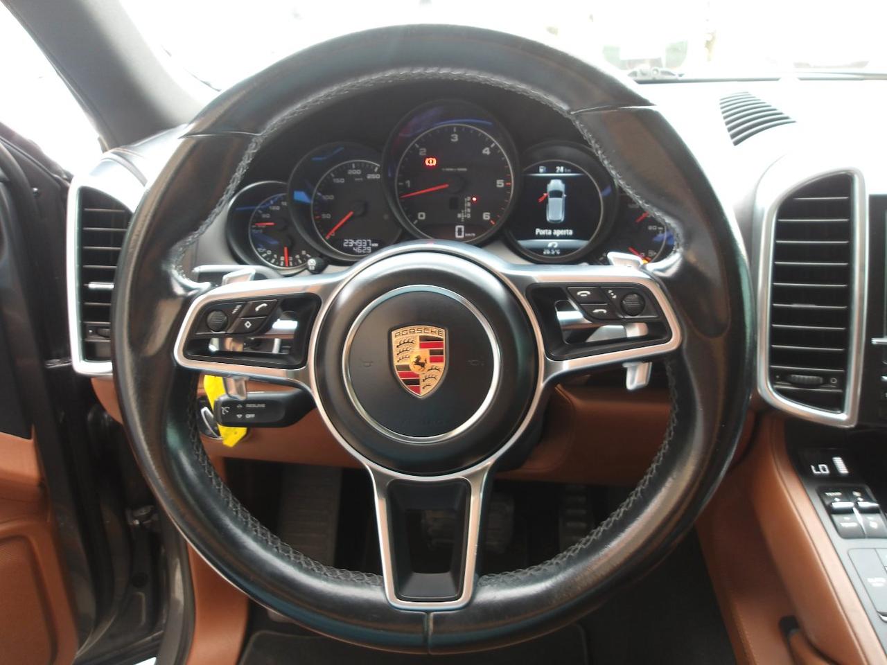 Porsche Cayenne 3.0 Diesel tiptronic