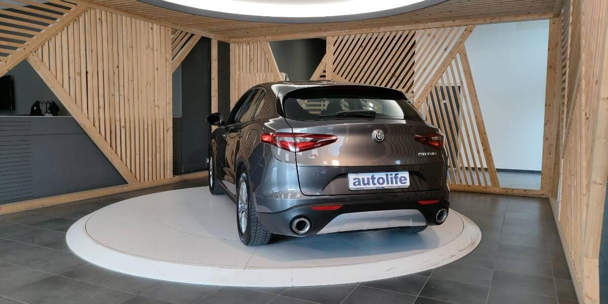 Alfa Romeo Stelvio 2.2 t Business rwd 190cv auto