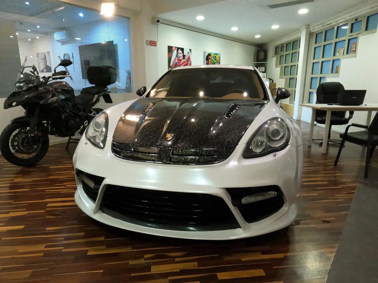 Porsche Panamera 3.6 4 Mansory