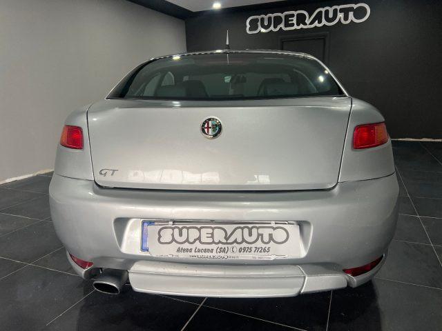 ALFA ROMEO GT 1.9 JTD MJT Distinctive