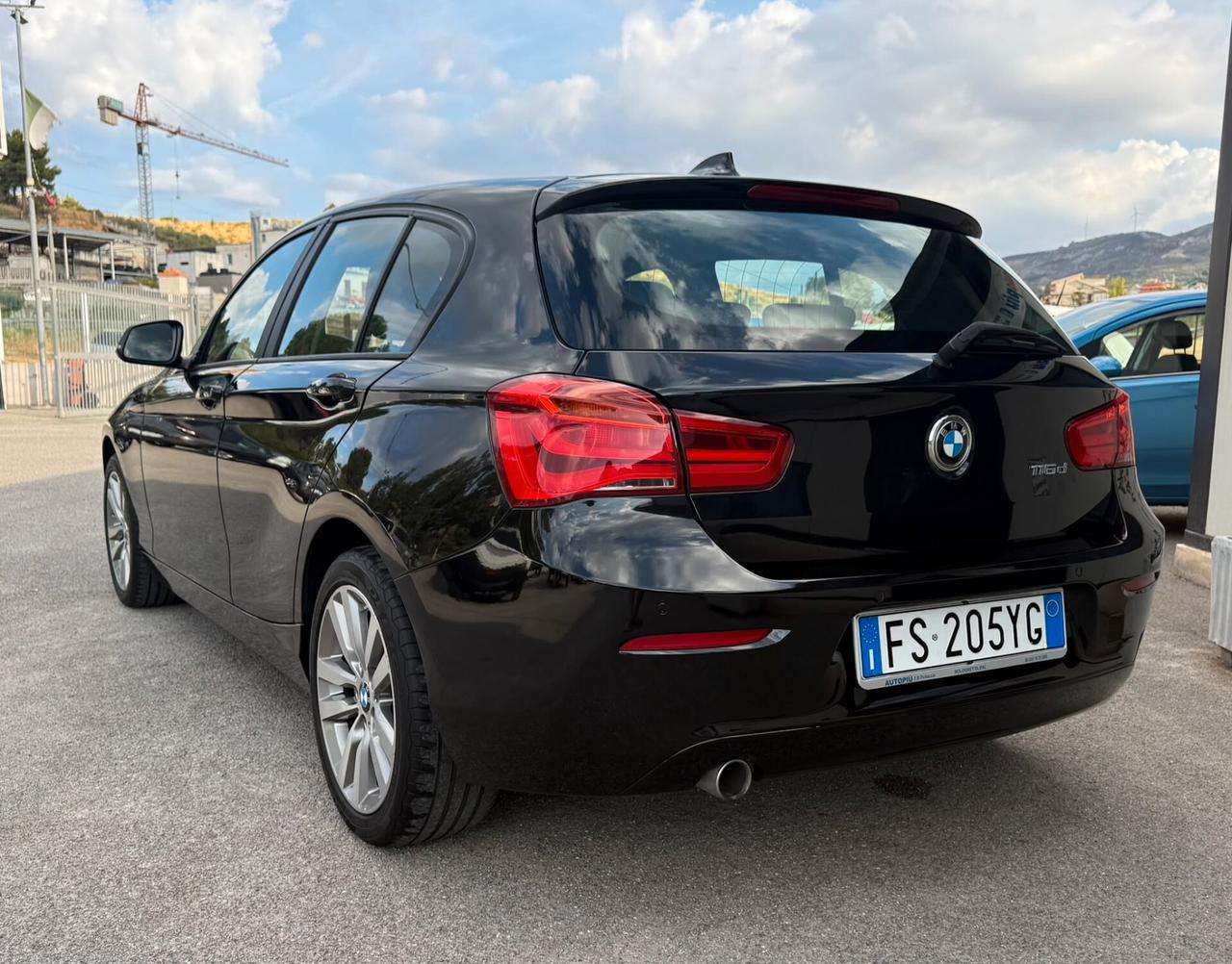 Bmw 116 116d 5p. Urban