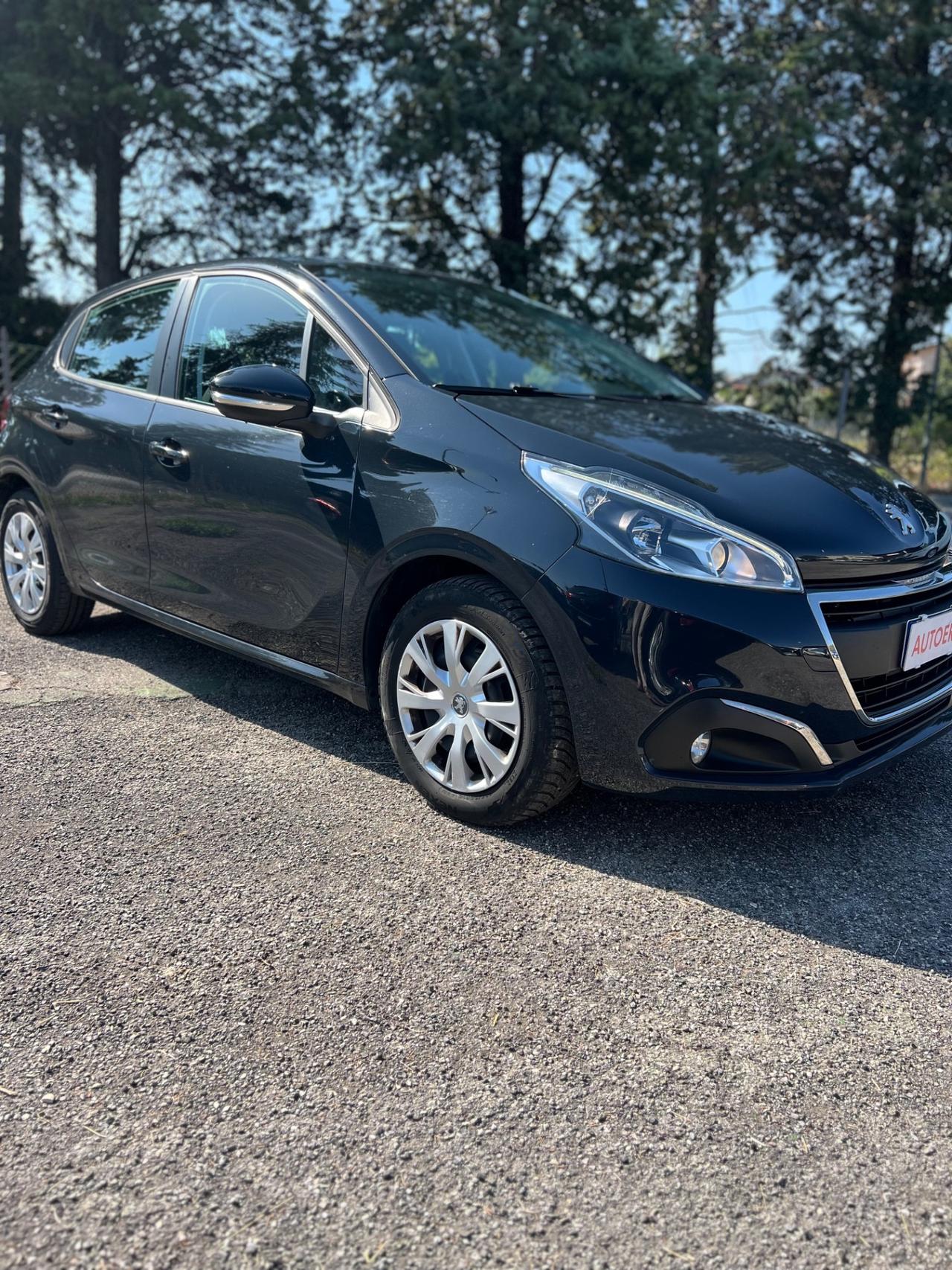 Peugeot 208 BlueHDi 75 5 porte Allure