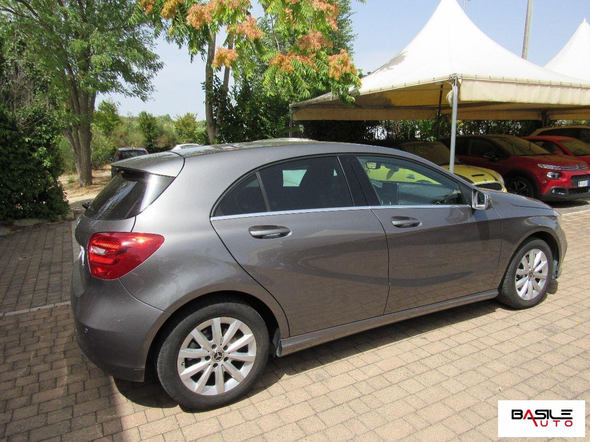 MERCEDES - Classe A - A 160 d Automatic Premium