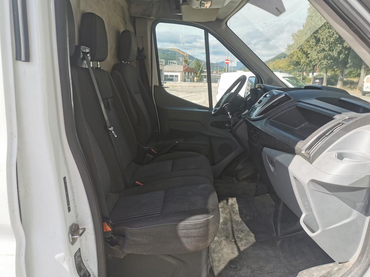 Ford Transit 2.0 DIESEL /OK PERMUTE / UNICO PROPRIETARIO