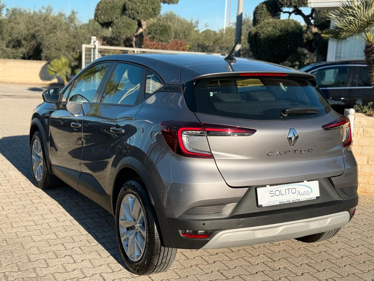 Captur TCe 100 CV GPL Equilibre N1 Autocarro Iva Esposta 2024