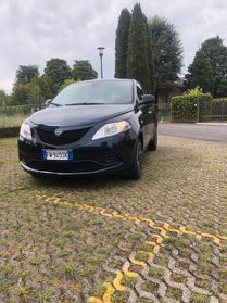 Lancia Ypsilon 1.2 69 CV 5 porte Elefantino Blu