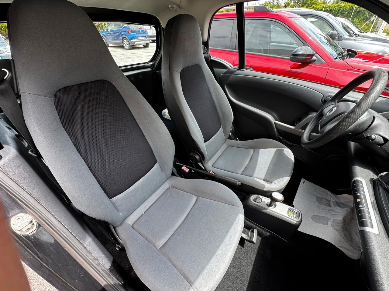 Smart ForTwo 1000 52 kW MHD coupé pure