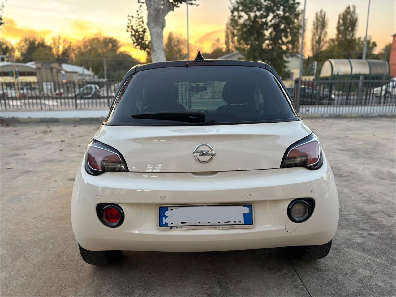 Opel Adam 1.4 87 CV GPL