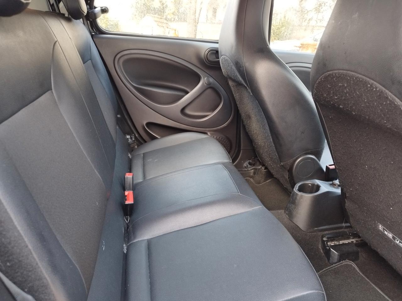 Smart ForFour 70 1.0 Youngster