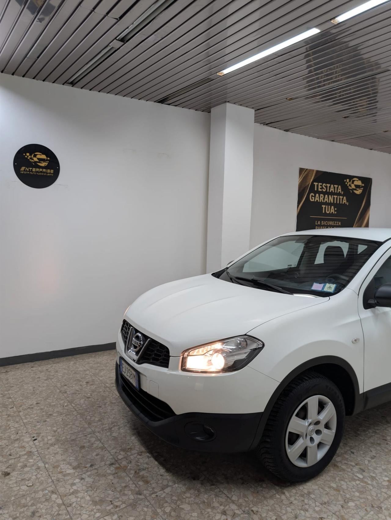 Nissan Qashqai 1.5 dCi Visia – Pronta consegna, efficienza e comfort