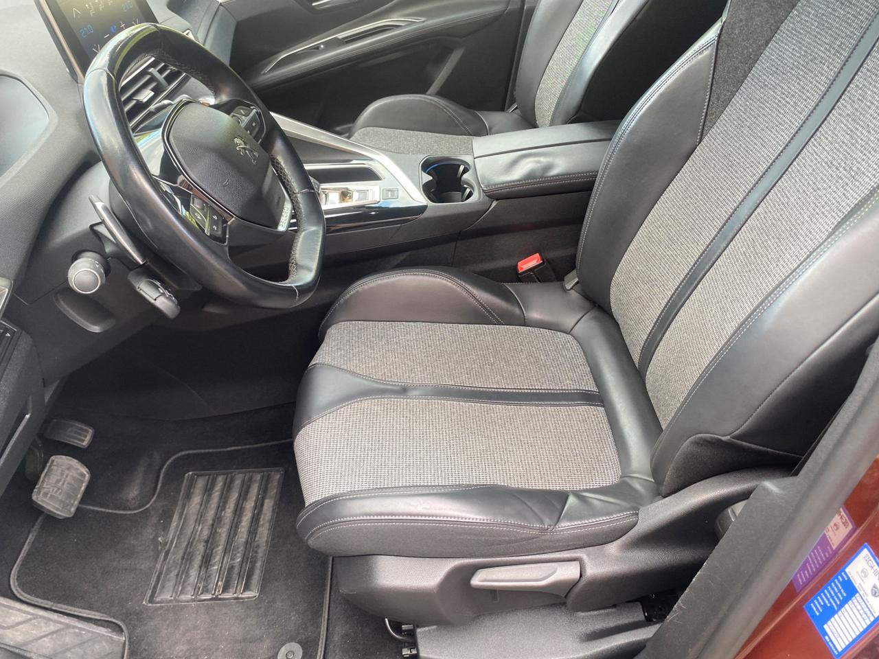 Peugeot 3008 BlueHDi 130 S&S EAT8 Active