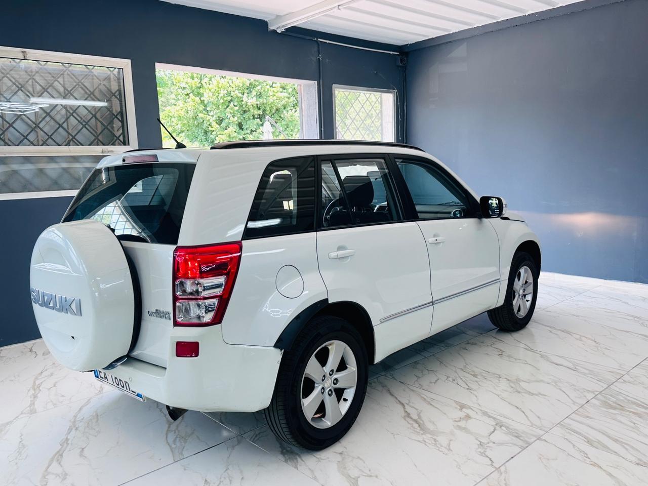 Suzuki Grand Vitara Suzuki GranVitara 2.0 4X4