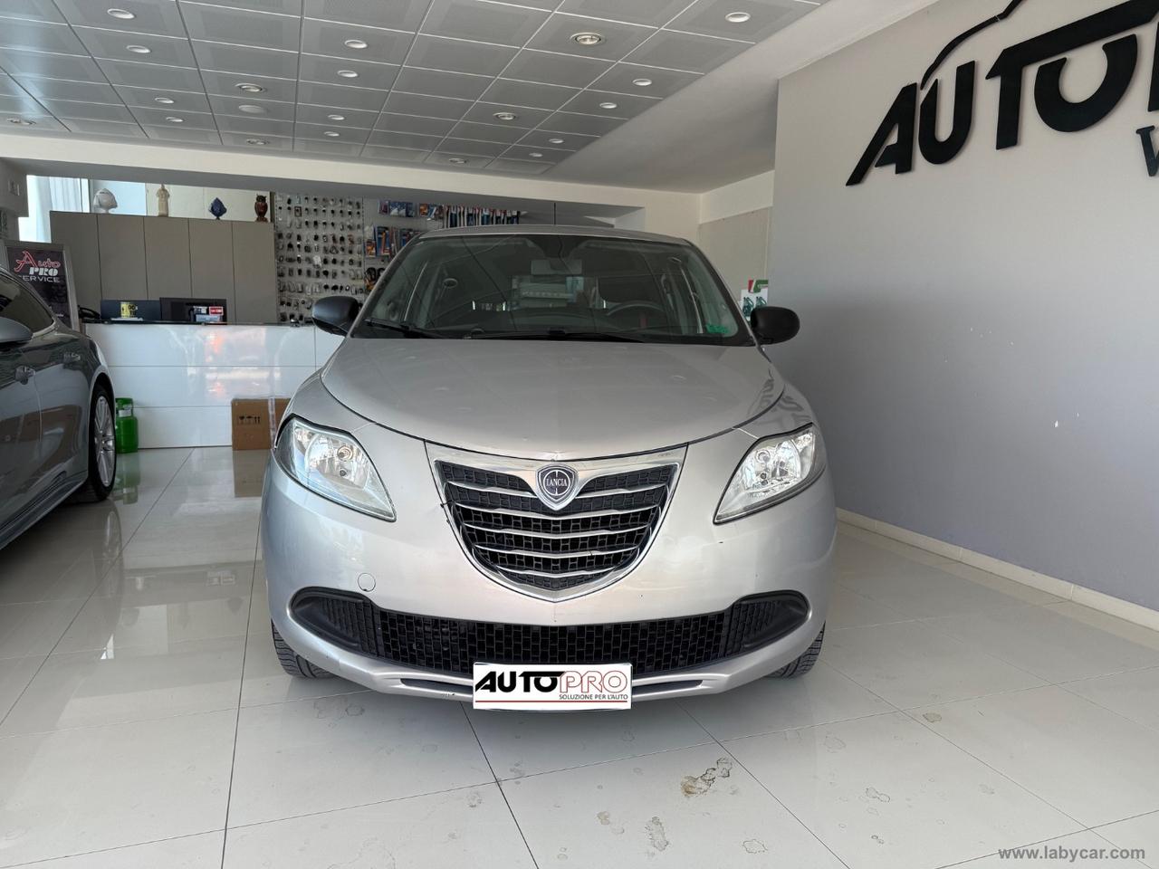 LANCIA Ypsilon 0.9 T.Air 85CV 5p. Met.Ec. Gold