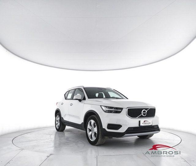 VOLVO XC40 T2 Geartronic Momentum