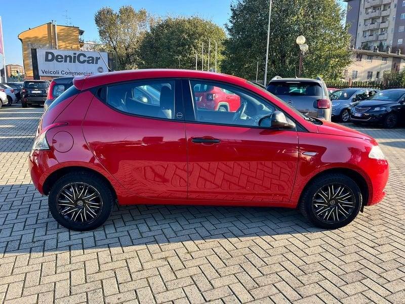 Lancia Ypsilon 1.2 69 CV 5 porte GPL Ecochic Silver