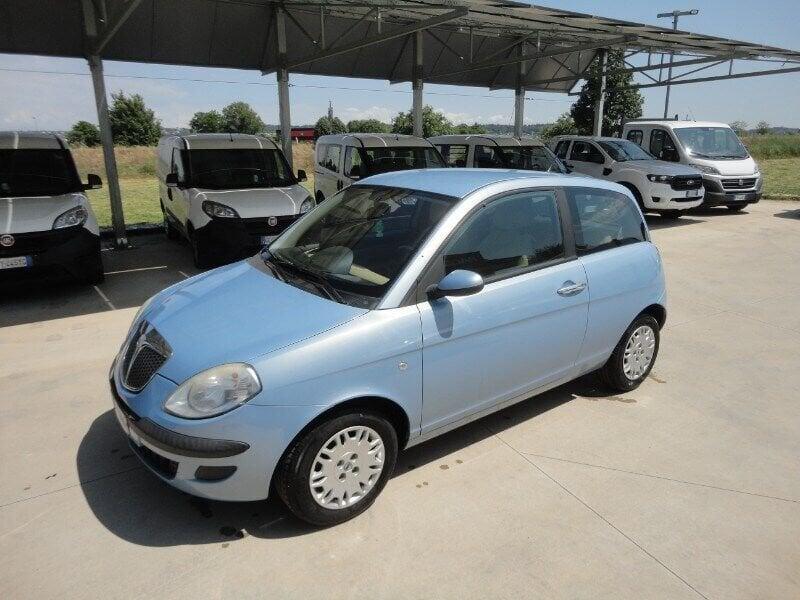 Lancia Ypsilon 1.2 Oro