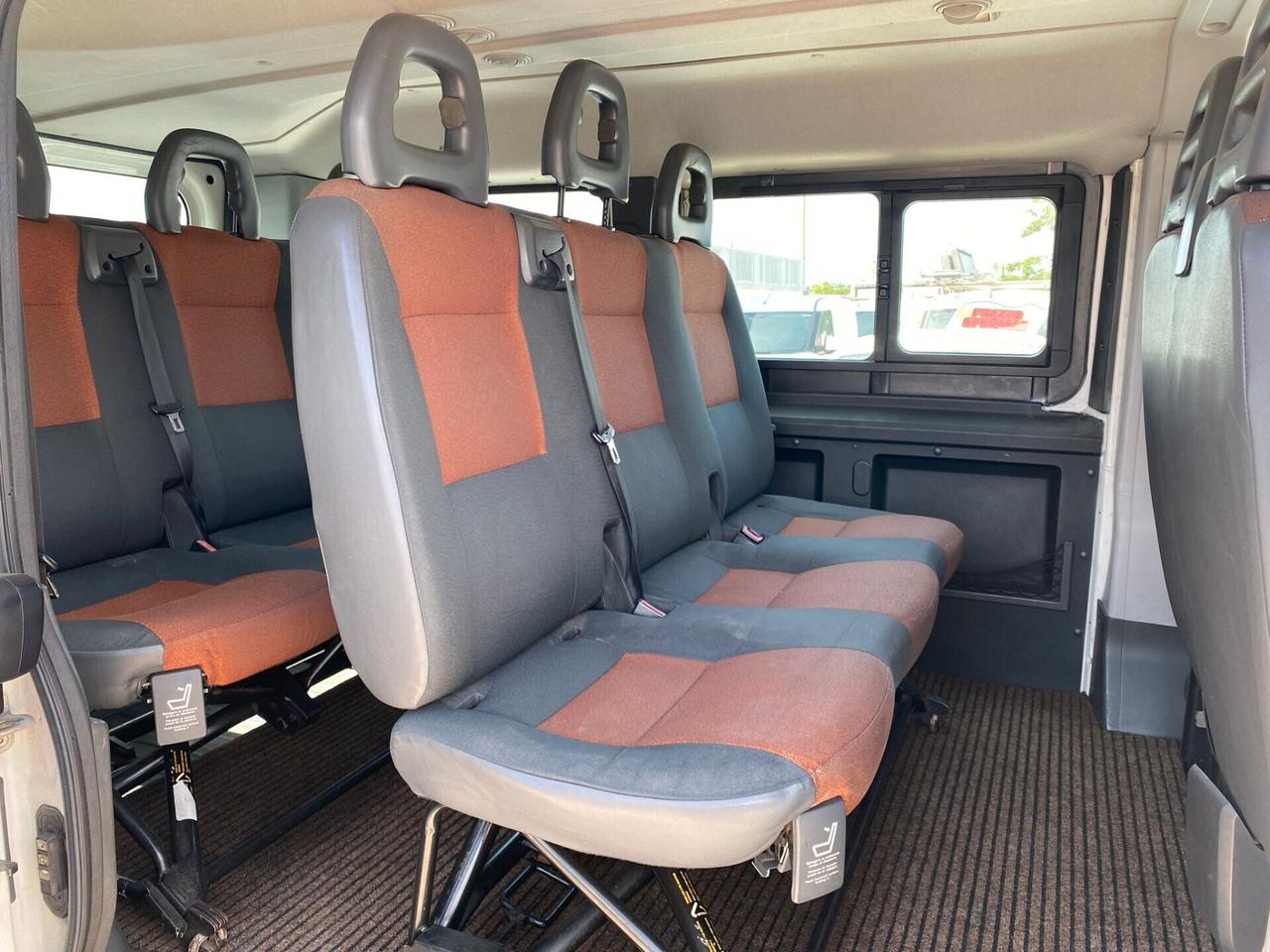 Fiat Ducato 33 2.3 MJT con gancio traino 9 posti