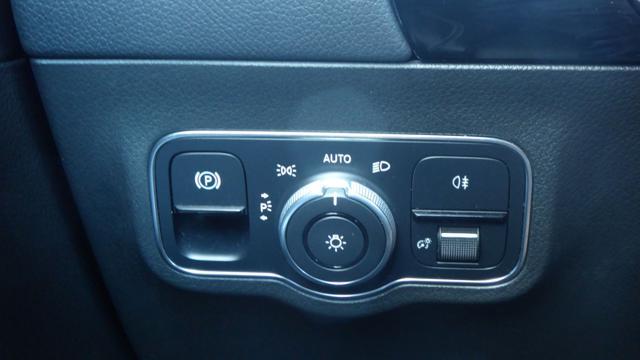 MERCEDES-BENZ B 180 d Automatic Sport Plus