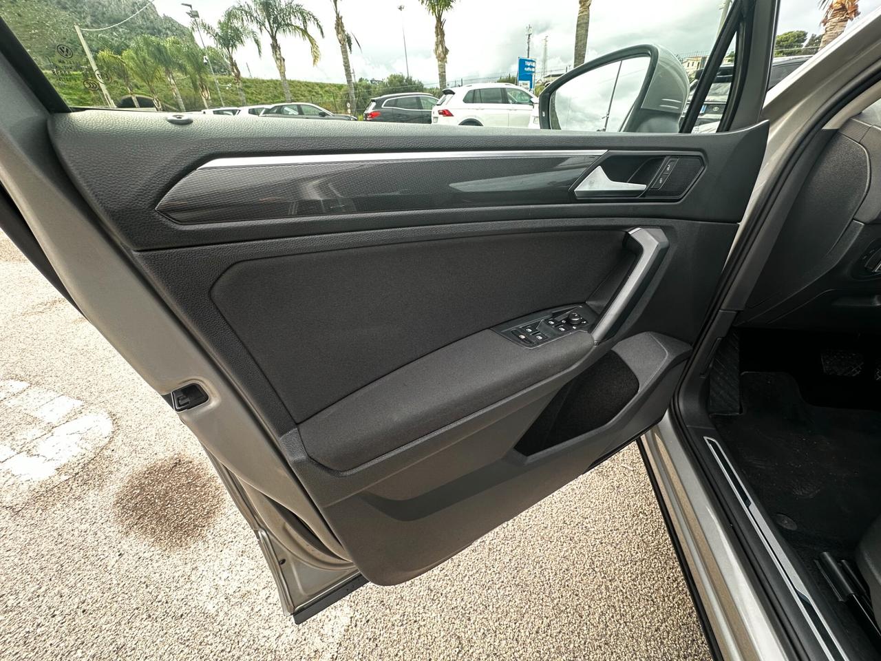 Volkswagen Tiguan 2.0 TDI SCR DSG Sport BlueMotion Technology