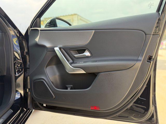 MERCEDES-BENZ A 180 d SPORT NIGHT EDITION UFF MERCEDES