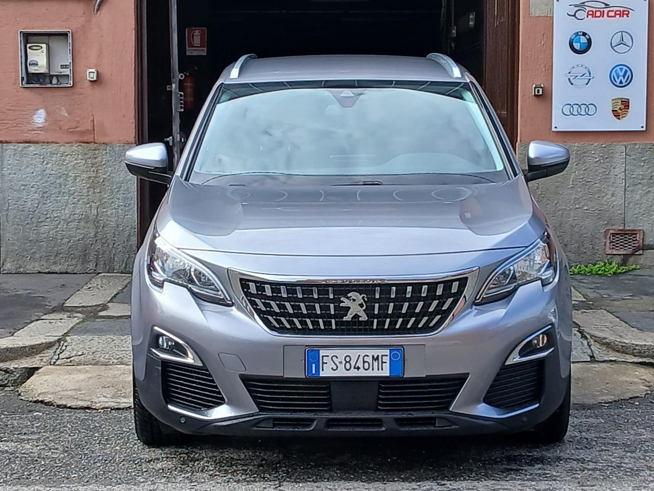 PEUGEOT 3008 BlueHDi 130 S&S EAT8 Business
