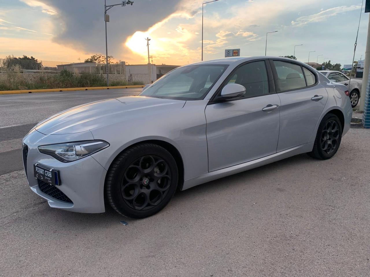 Alfa Romeo Giulia 2.2cc160 CV AT8 uniprò 12/2020