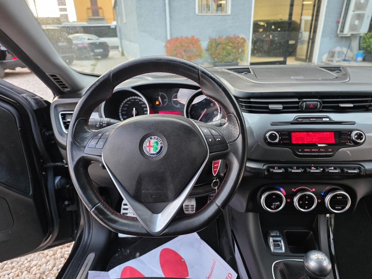 Alfa Romeo Giulietta 1.6 JTDm-2 105 CV Distinctive