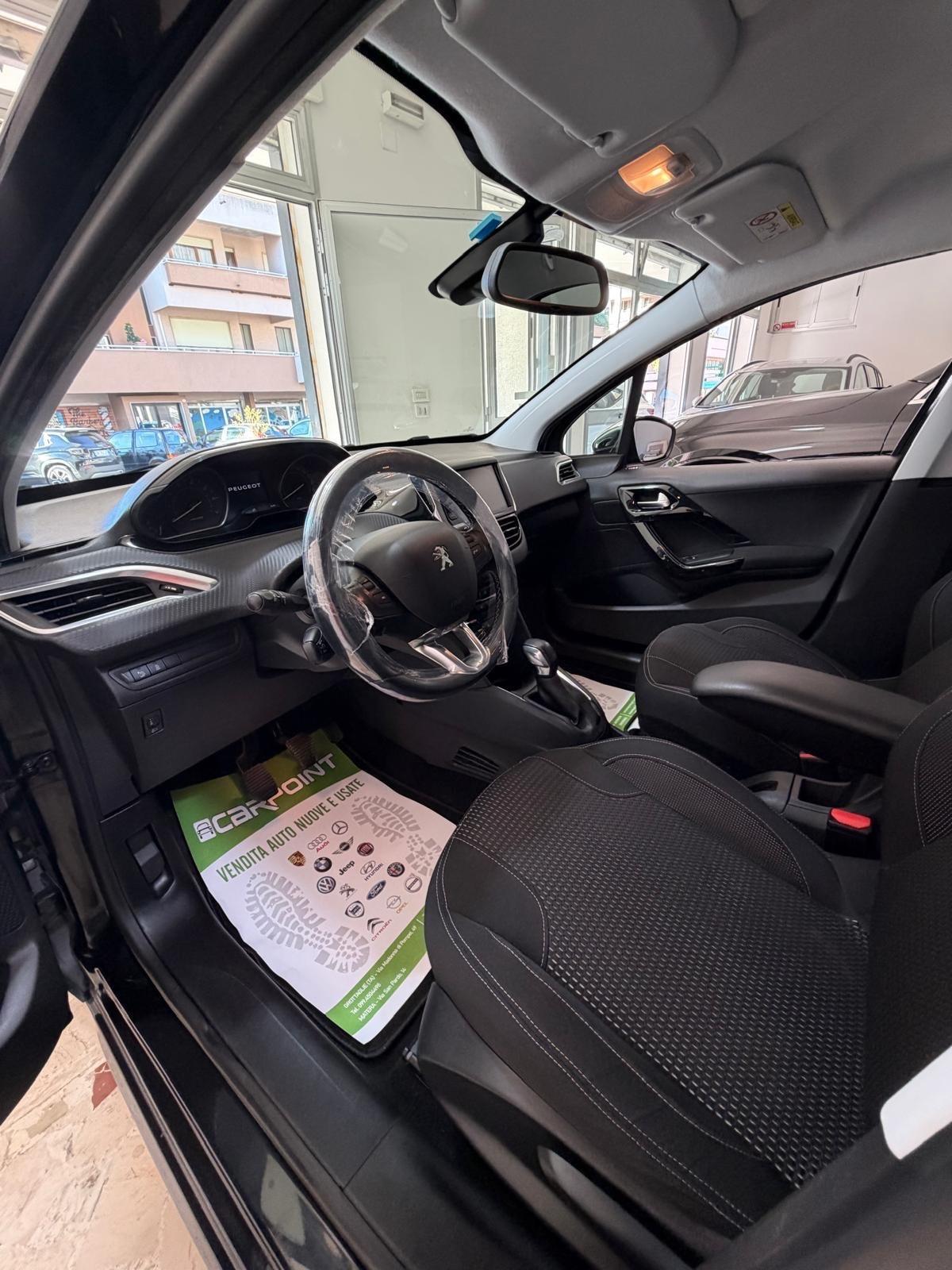 Peugeot 208 PureTech 82 5 porte Access