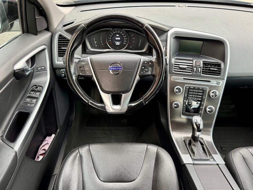 Volvo XC 60 D4 AWD Geartronic Momentum