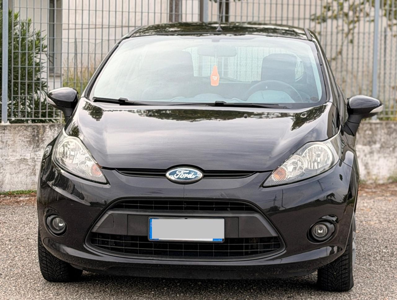 Ford Fiesta 1.4 5 porte Bz.- GPL Titanium
