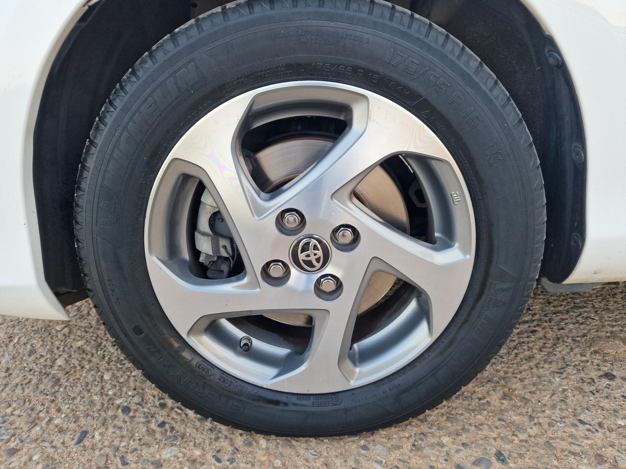 Toyota Yaris 1.5 Hybrid 5p