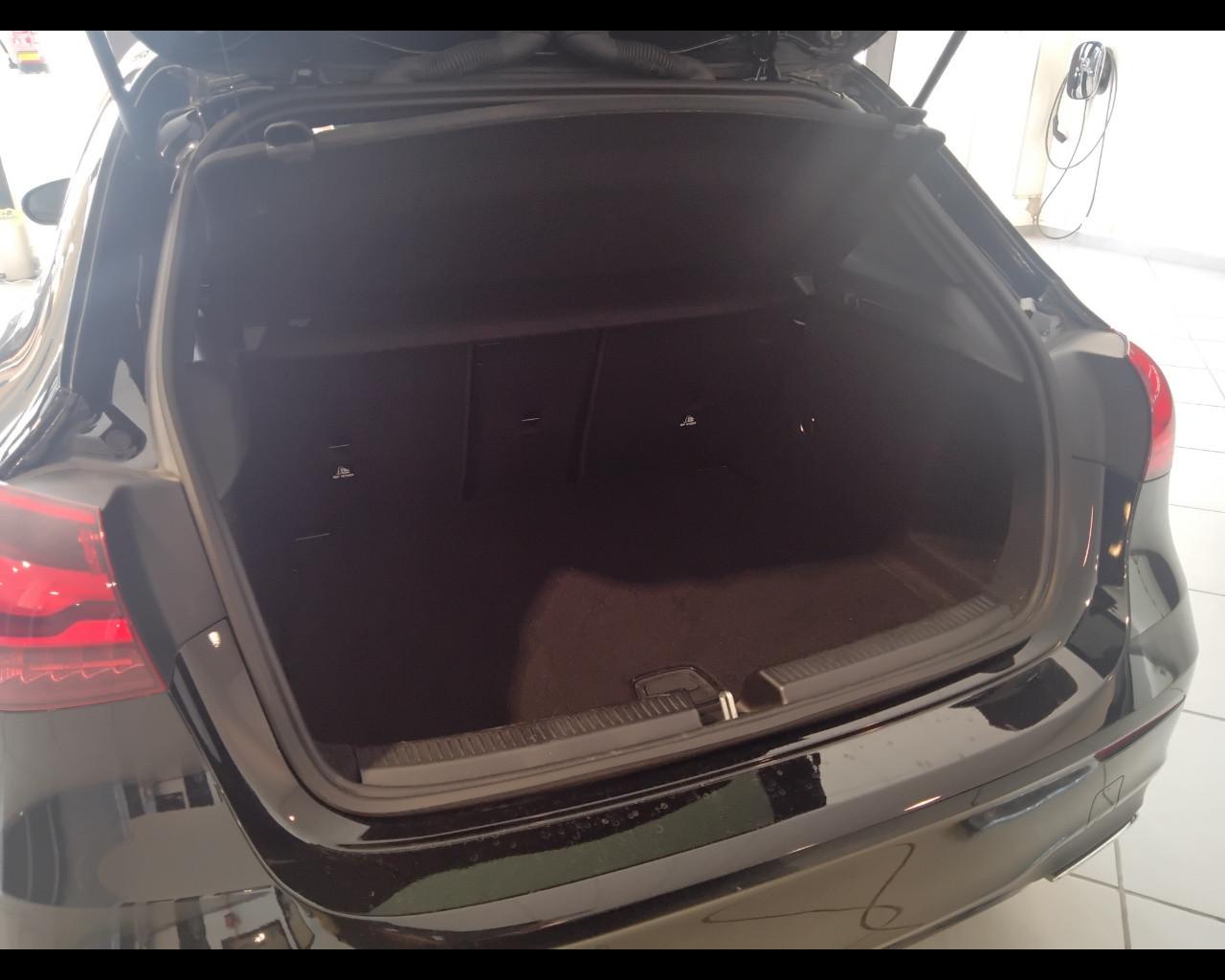 Mercedes-Benz Classe A - W177 2023 - A 180 d AMG Line Advanced Plus auto