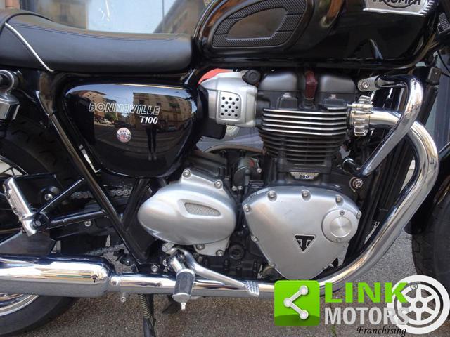 TRIUMPH Bonneville T100 Black Black Special Edition