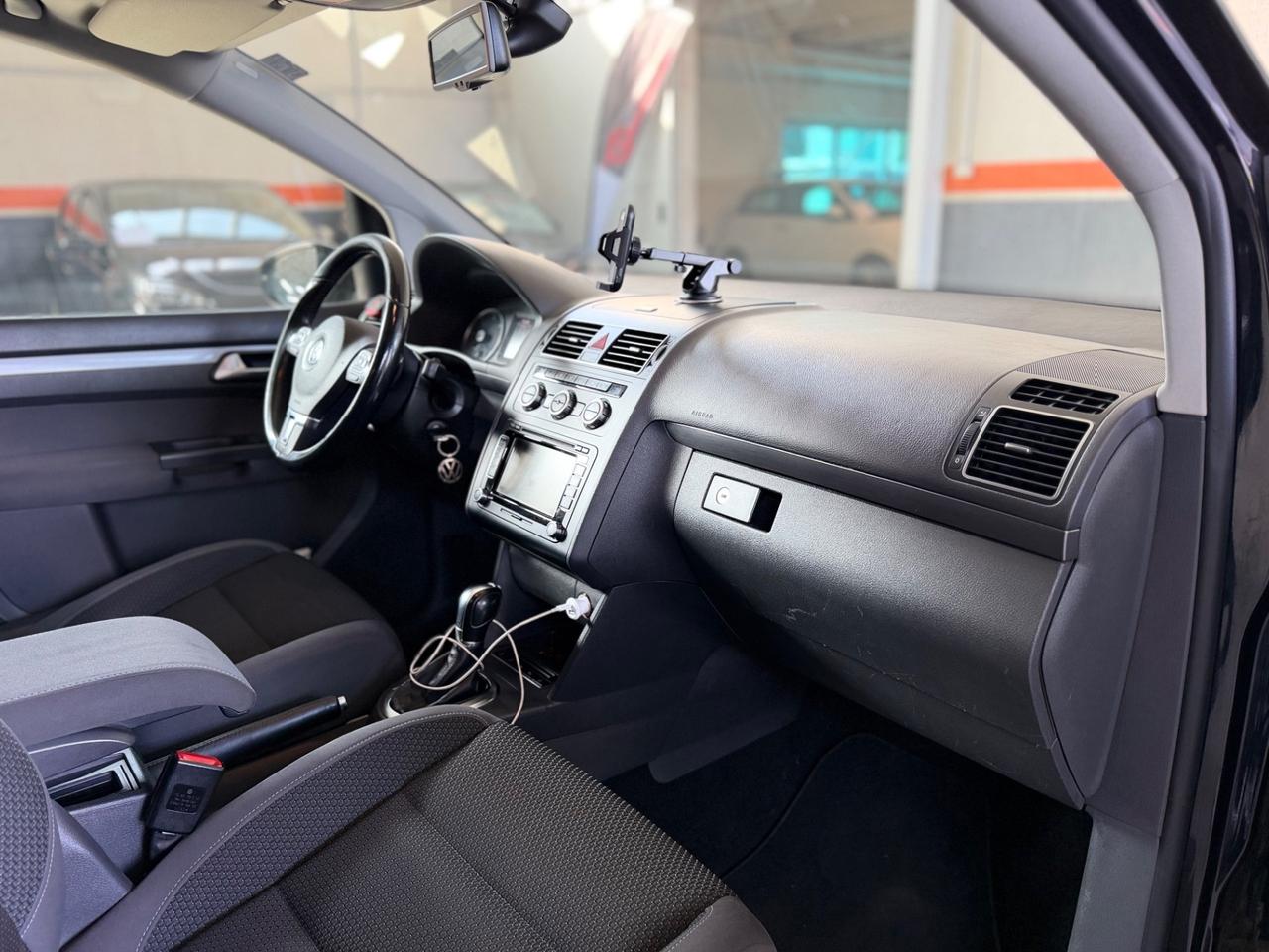 Volkswagen Touran 1.6 TDI DSG Comfortline 7 POSTI NEOPATENTATI