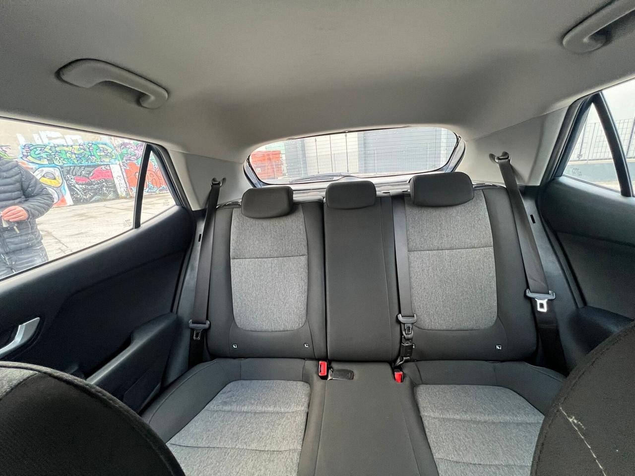 Kia Stonic 1.2 DPI Urban * 36.000 KM