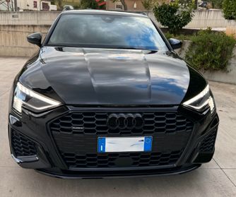 Audi A3 SPB 40 TDI quattro S tronic S- Line.