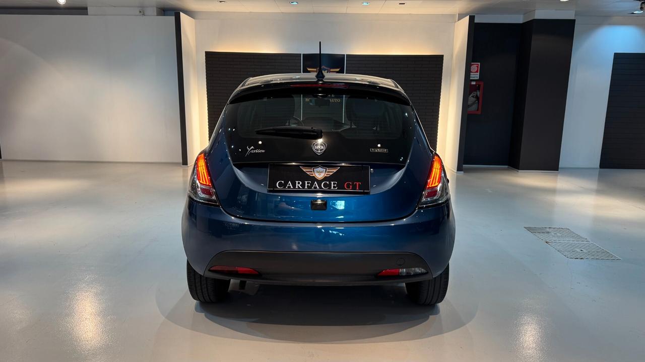 Lancia Ypsilon 1.0 70cv Hybrid Gold - 2023